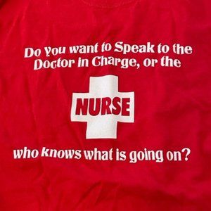 Gildan t-shirt "Do you want to speak to the doctor in charge"